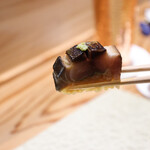 鮨ト酒肴 富かわ - ［握り］鯖の棒寿司