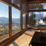 Murata 不生庵 - 陽光差し込む店内カウンター