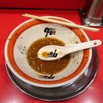 ラーメン タロー 五反田の陣 - 小ラーメン豚入り1,100円（野菜マシ、削り節）