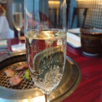 叙々苑 - 上質なお肉にはシャンパンが合います