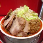 ラーメン タロー 五反田の陣 - 小ラーメン豚入り1,100円（野菜マシ、削り節）