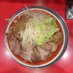 ラーメン タロー 五反田の陣 - 小ラーメン豚入り1,100円（野菜マシ、削り節）