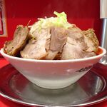 ラーメン タロー 五反田の陣 - 小ラーメン豚入り1,100円（野菜マシ、削り節）