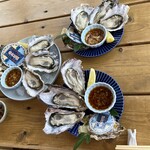 的矢かきテラス - 250228金　三重　的矢かきテラス　生牡蠣＋単品生牡蠣3個1,200円