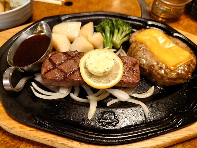 肉の万世 白河店 - 新白河（ハンバーグ）の写真