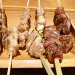 炭火焼鳥居酒屋 京 - ハート、もも、ねぎま、きも　各190円