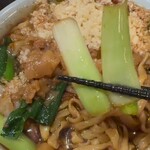 いかれたヌードル フィッシュトンズ - 知七さんの九条ネギ