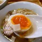 ユナイテッド ヌードル アメノオト - 味玉も美味い