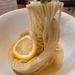 ユナイテッド ヌードル アメノオト - 最後まで美人麺