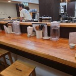 ユナイテッド ヌードル アメノオト - カウンター席