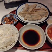 銀座ブルーリリー ステーキ＆チャイニーズレストラン - 大餃子定食(茹)小　¥1200