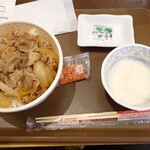 すき家 - 料理写真:わさび山かけ牛丼