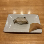 華ぶさ - 鮑握り