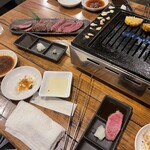 焼肉 ホルモン シオミ - 
