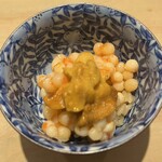 鮨 一二郎 - イクラと礼文島の雲丹