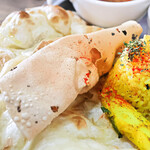 Tikka Naan&Curry&Kebab - パパド