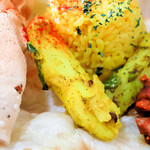 Tikka Naan&Curry&Kebab - 野菜のカレー炒め