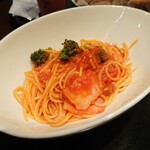 タリーズコーヒー - フレッシュトマトとベーコンのパスタ