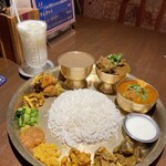 Asian kitchen cafe 百福 - ダルバートスペシャル