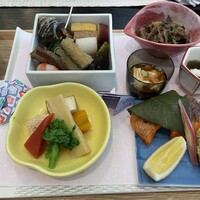 日本料理 Japanese Cuisine 桜丘 - 
