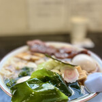 らー麺　Do・Ni・Bo - ワカメデカっ❤️❤️❤️