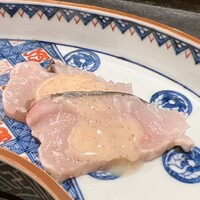 鮨 こん藤 - 鰆の藁焼き