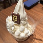 ミルク&パフェ よつ葉ホワイトコージ 新千歳空港店 - 