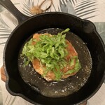 おひとり様大歓迎 バル酒場 - つくねハンバーグ