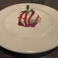 grigio la tavola - 