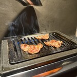 くく はなれ - 芝浦ホルモン タンゲタ