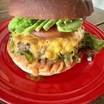 ととらべべハンバーガー - 妻のアボカドバーガー