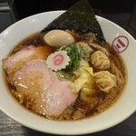 横浜中華そば 維新商店 本店 - 