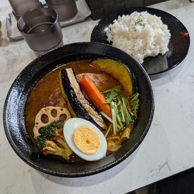 輝山 - 美瑛（スープカレー）の写真