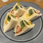 フタバフルーツパーラー アトレ川崎店 - 