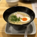 やきとり大吉  - 鶏白湯ラーメン