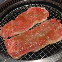 黒毛和牛焼肉きっしゃん 北新地店 - 極上のすき焼きロース