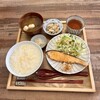 定食カフェ 白