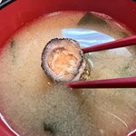 旬の味 ごろさや - 味噌汁の出汁はフジツボかな。