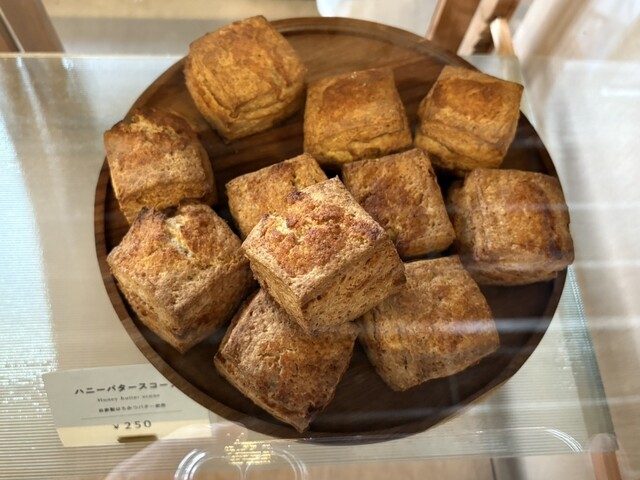 theta θ （シータ） - 野洲/パン | 食べログ