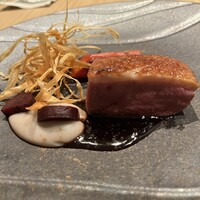 SCALAE - 鴨肉　金時人参(金柑のソース、パリパリ牛蒡)