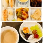 ビアゾン - 和食コーナー:すし、茶碗蒸しなど、デザートコーナー