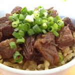 留さんうどん - 14年7月。肉めし大盛り。拡大。