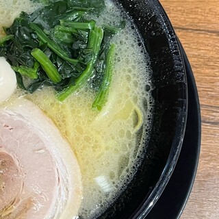 横浜家系ラーメン春吉家_1