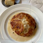 レストラン アルティザン（restaurant Artisan） - ガレットの生地は千切りのじゃがいもで表面はサックサク