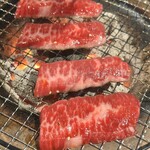 炭火焼肉 牛灯 - 