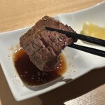 炭火焼肉 牛灯 - 