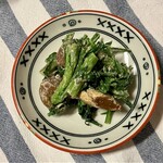 紀ノ国屋 - でかしめじとほうれん草の胡麻だれ和え。