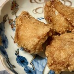 紀ノ国屋 - 鶏肉独特の臭みがなく、肉汁たっぷし。唐揚げには、ちと、もったいなかったか。