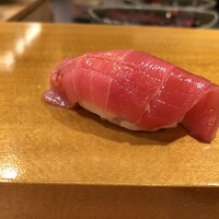 すし いなせ - 中トロ