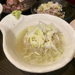 もつしげ 野毛小路 - 焼きおにぎり（240円）